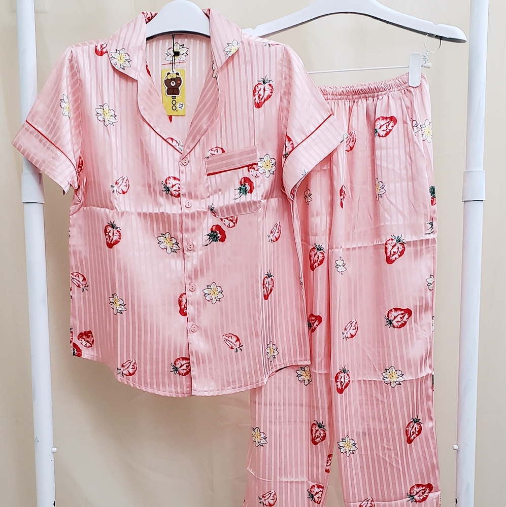 Brand new junior's pajamas set